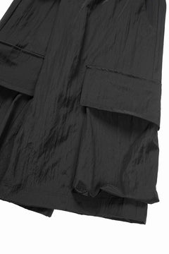 画像をギャラリービューアに読み込む, A.F ARTEFACT VOLUME WRAP CARGO SHORTS (BLACK)