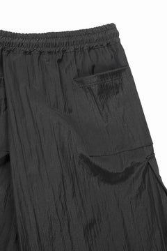 画像をギャラリービューアに読み込む, A.F ARTEFACT VOLUME WRAP CARGO SHORTS (BLACK)