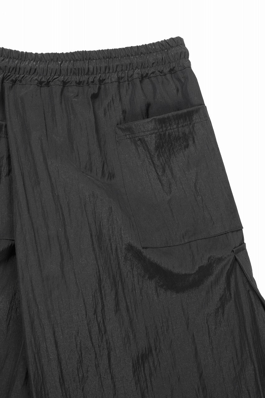 画像をギャラリービューアに読み込む, A.F ARTEFACT VOLUME WRAP CARGO SHORTS (BLACK)
