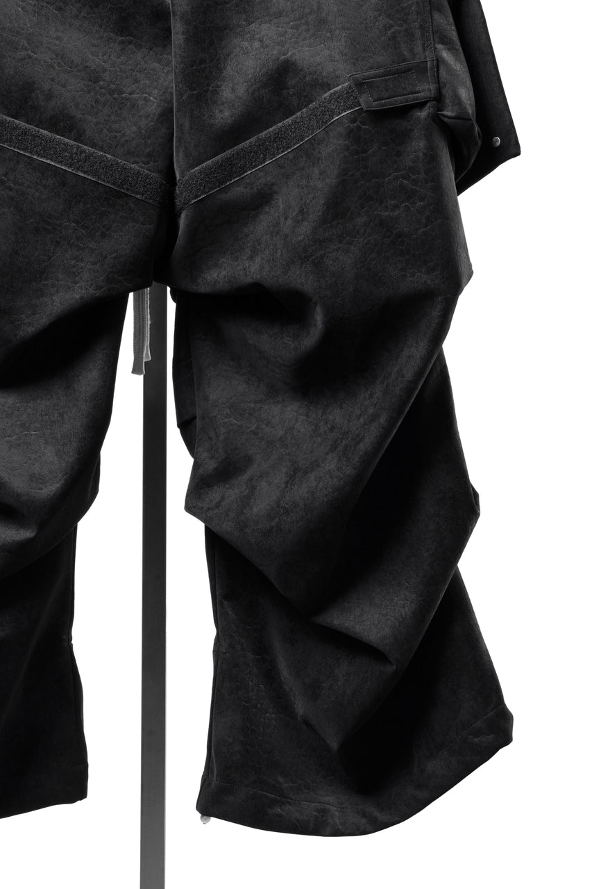 画像をギャラリービューアに読み込む, A.F ARTEFACT MULTI FLAP WIDE PANTS / VEGAN LEATHER (BLACK)