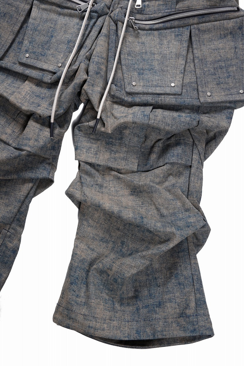 画像をギャラリービューアに読み込む, A.F ARTEFACT BLENDED SHADES DENIM CARGO TUCK WIDE PANTS (STEEL BLUE)