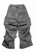 画像をギャラリービューアに読み込む, A.F ARTEFACT BLENDED SHADES DENIM CARGO TUCK WIDE PANTS (STEEL BLUE)