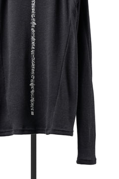 画像をギャラリービューアに読み込む, A.F ARTEFACT BACK PRINTED PULLOVER TOP / WAFFLE KNIT JERSEY (DARK GREY)