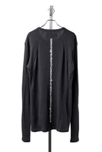 画像をギャラリービューアに読み込む, A.F ARTEFACT BACK PRINTED PULLOVER TOP / WAFFLE KNIT JERSEY (DARK GREY)