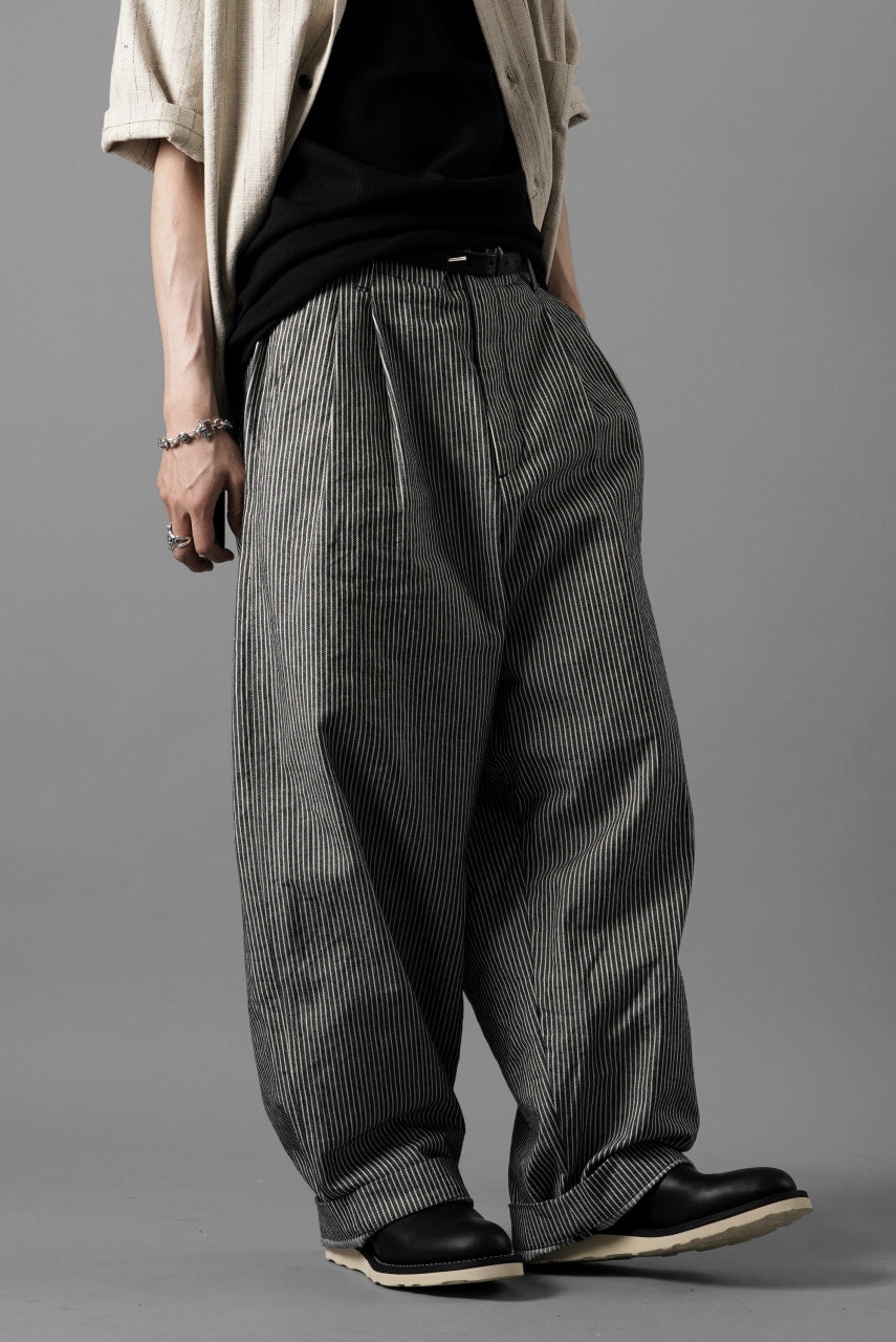N/07 2 TUCKS WIDE TAPERED TROUSERS / SELVEDGE HICKORY STRIPES DENIM (ONE WASHED) (BLACK x WHITE)