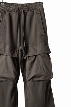 画像をギャラリービューアに読み込む, entire studios UTILITY CARGO SWEAT PANTS (BRUNETTE)