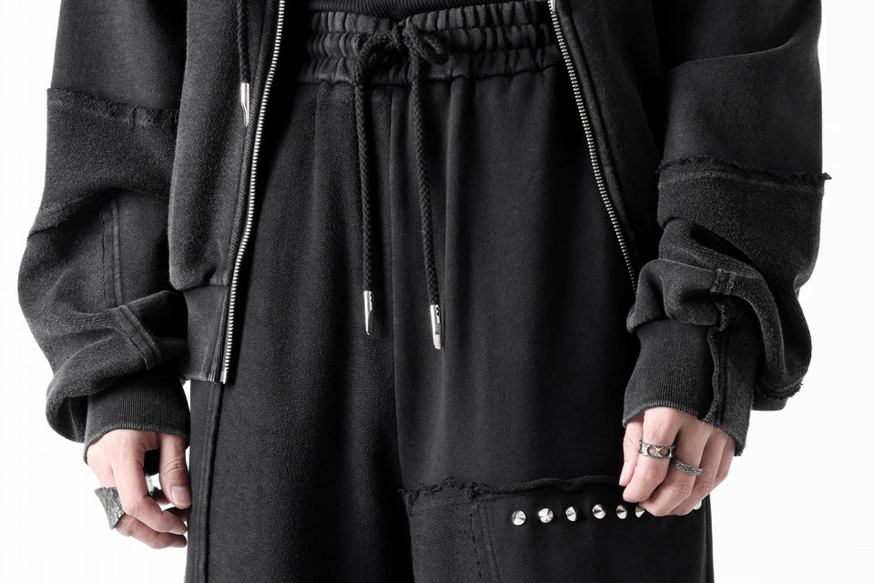 画像をギャラリービューアに読み込む, Feng Chen Wang PANELLED STRAIGHT SWEATPANTS (BLACK)