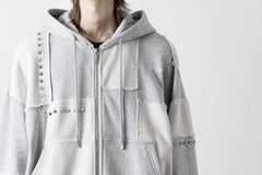 画像をギャラリービューアに読み込む, Feng Chen Wang PANELLED FULL ZIP HOODIE (GREY)