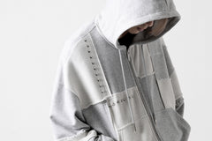 画像をギャラリービューアに読み込む, Feng Chen Wang PANELLED FULL ZIP HOODIE (GREY)