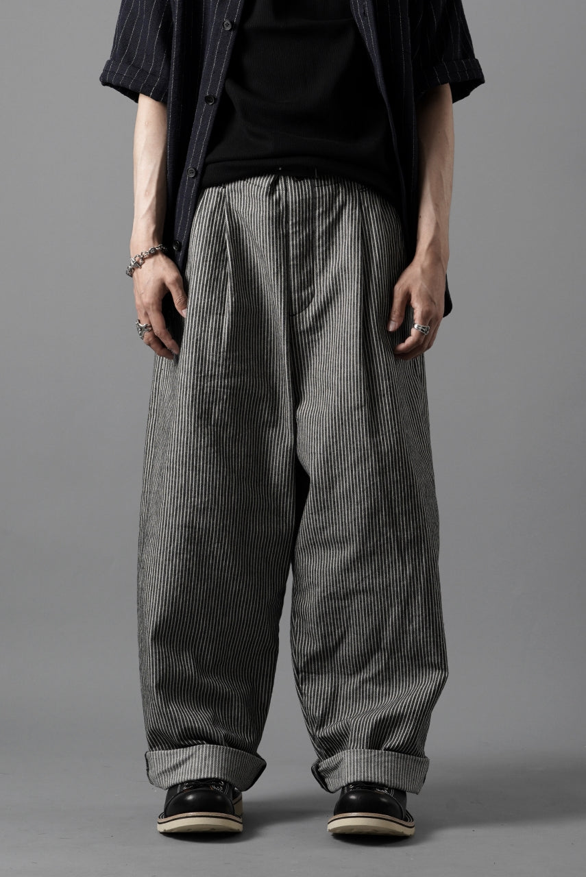 N/07 2 TUCKS WIDE TAPERED TROUSERS / SELVEDGE HICKORY STRIPES DENIM (ONE WASHED) (BLACK x WHITE)