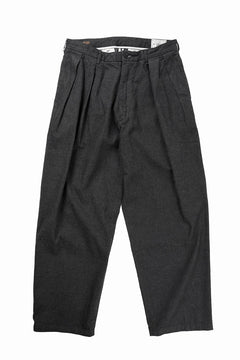 Load image into Gallery viewer, FULLCOUNT x GDC GFC1001 Big Denim Tuck Trousers (BLACK)