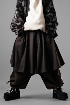 Load image into Gallery viewer, beauty : beast 8Q LAYERED SUPER WIDE SAROUEL PANTS (BROWN)