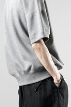 画像をギャラリービューアに読み込む, N/07 CINCHED HEM TOP / RIBBED CARDBOARD KNIT JERSEY (GREY)