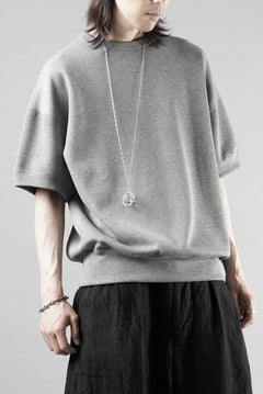 画像をギャラリービューアに読み込む, N/07 CINCHED HEM TOP / RIBBED CARDBOARD KNIT JERSEY (GREY)