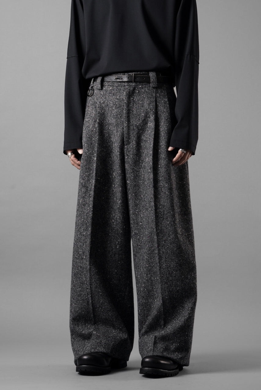 画像をギャラリービューアに読み込む, TARO HORIUCHI / th products Extra Volumed Tapered Trousers / Bishu Nep Tweed (grey)