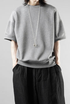 画像をギャラリービューアに読み込む, N/07 CINCHED HEM TOP / RIBBED CARDBOARD KNIT JERSEY (GREY)