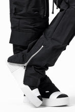 Load image into Gallery viewer, A.F ARTEFACT RADICAL-ZIP FIELD PANTS (BLACK)