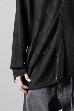 Load image into Gallery viewer, ISABEL BENENATO Linen Crew-Neck Sweater (BLACK)