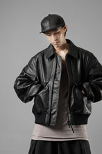 画像をギャラリービューアに読み込む, ISAMU KATAYAMA BACKLASH FLAT VISOR CAP / MONOCHROME LUXURY STEER (BLACK)
