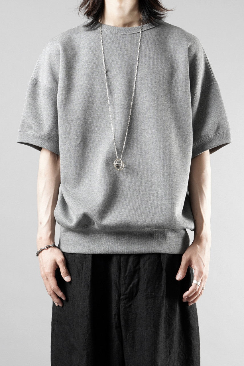 画像をギャラリービューアに読み込む, N/07 CINCHED HEM TOP / RIBBED CARDBOARD KNIT JERSEY (GREY)