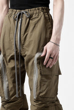 画像をギャラリービューアに読み込む, A.F ARTEFACT RADICAL-ZIP FIELD PANTS (BEIGE)