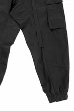 画像をギャラリービューアに読み込む, thom/krom CINCH CLOSURE CARGO TROUSERS / PEACHED COTTON MIX (BLACK)