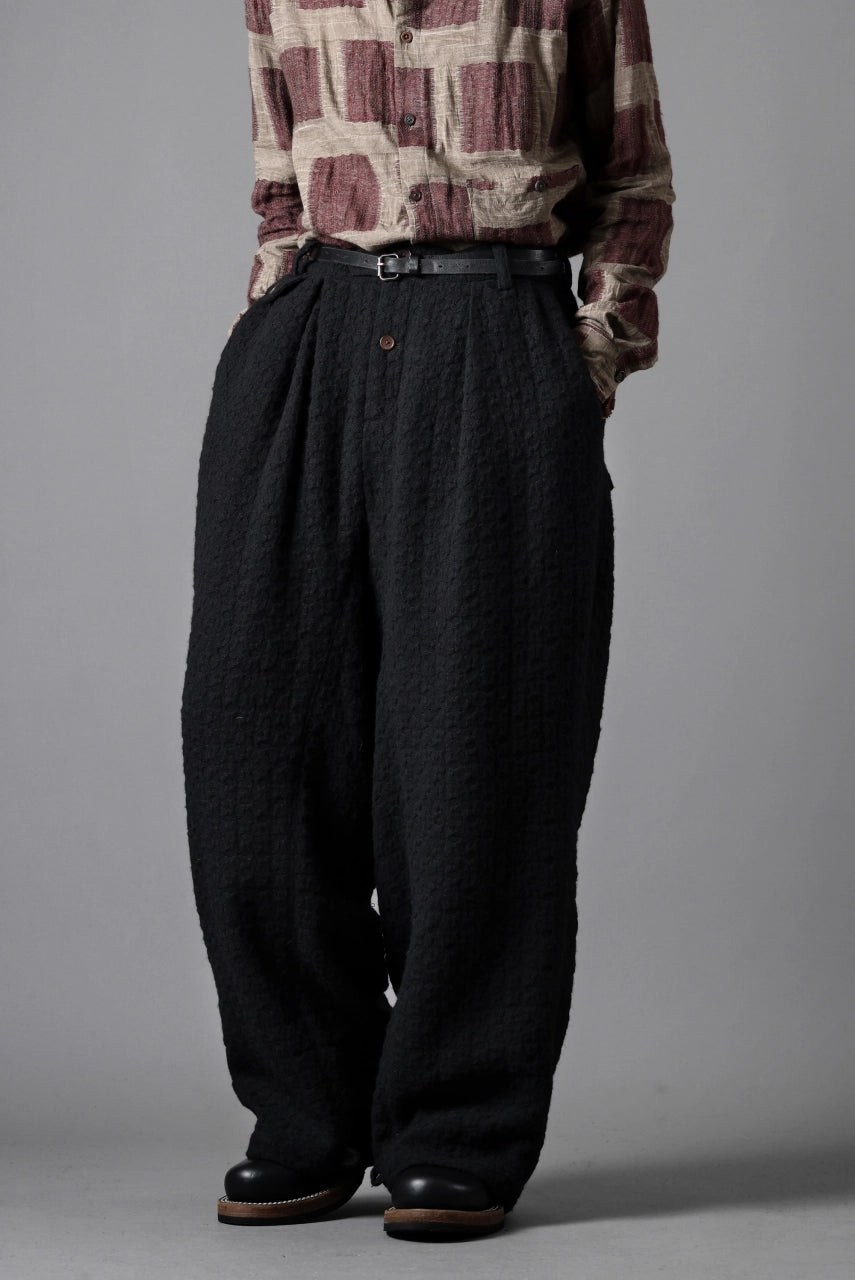 Load image into Gallery viewer, Aleksandr Manamis exclusive WOOLEN POCKET WIDE PANT (BLACK)