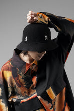 画像をギャラリービューアに読み込む, MASTERMIND WORLD x KANGOL® BERMUDA CASUAL (BLACK)