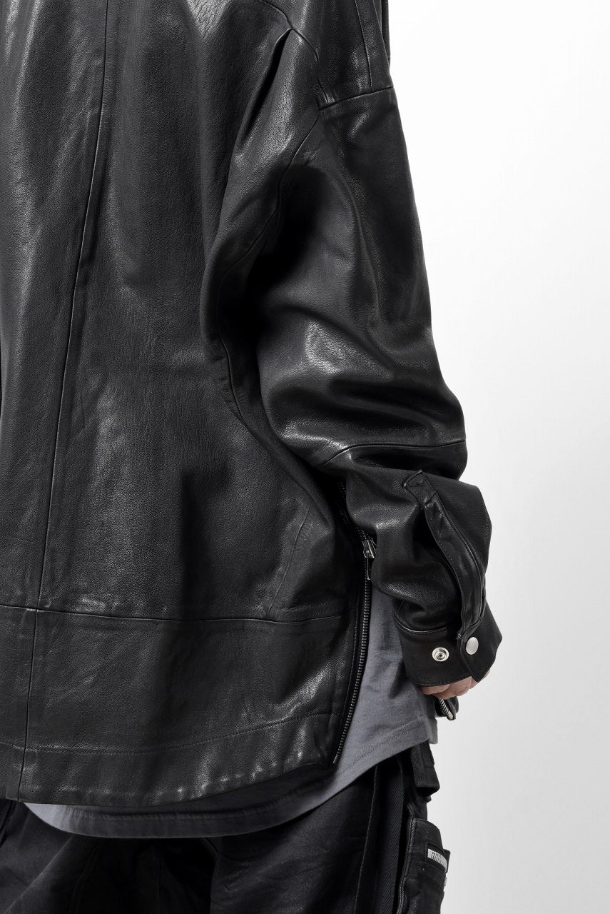 Load image into Gallery viewer, A.F ARTEFACT SNAPPED COCOON SHIRT-JACKET / SOFT GOAT LEATHER (BLACK)