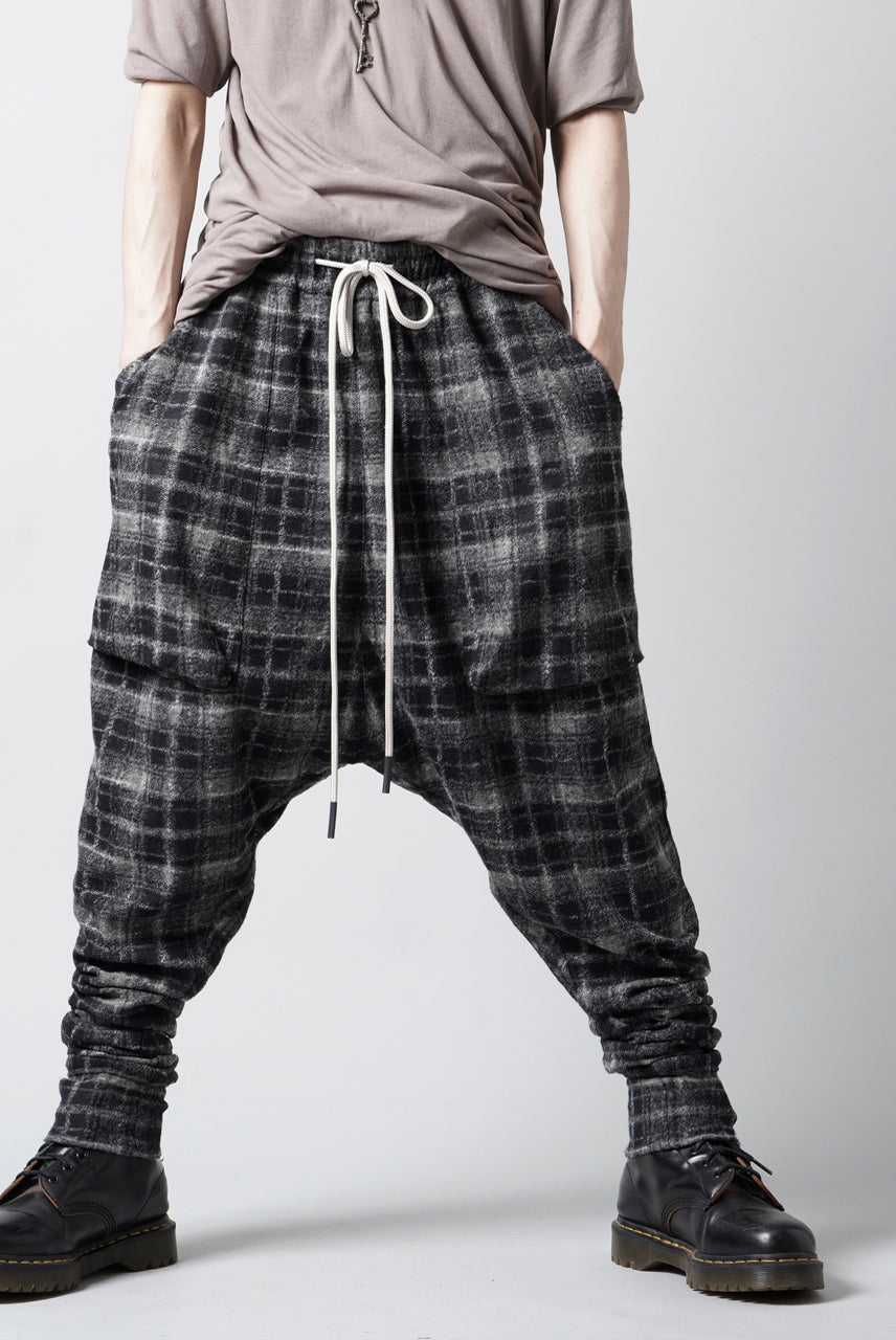 Load image into Gallery viewer, 【SAMPLE】A.F ARTEFACT CHECK JOHDPHURS PANTS (BLACK GREY x BLACK)