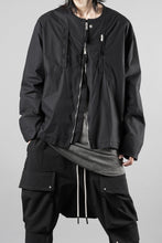 画像をギャラリービューアに読み込む, thom/krom COLLARLESS JACKET / STRETCH COTTON (BLACK)【26SS PRE SALE】