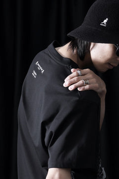 Load image into Gallery viewer, mastermind JAPAN x TRIPPY MIKIO ART S/S TEE ROCK STARS (BLACK)