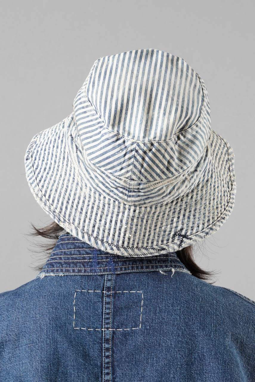 Load image into Gallery viewer, MADNESS RAILROAD HICKORY STRIPE BUCKET HAT (INDIGO x WHITE)