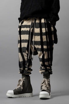 Load image into Gallery viewer, A.F ARTEFACT SAROUEL JOGGER PANTS / JACQUARD DEFORMED PLAID VELOR (BLACK x GREY x IVORY)