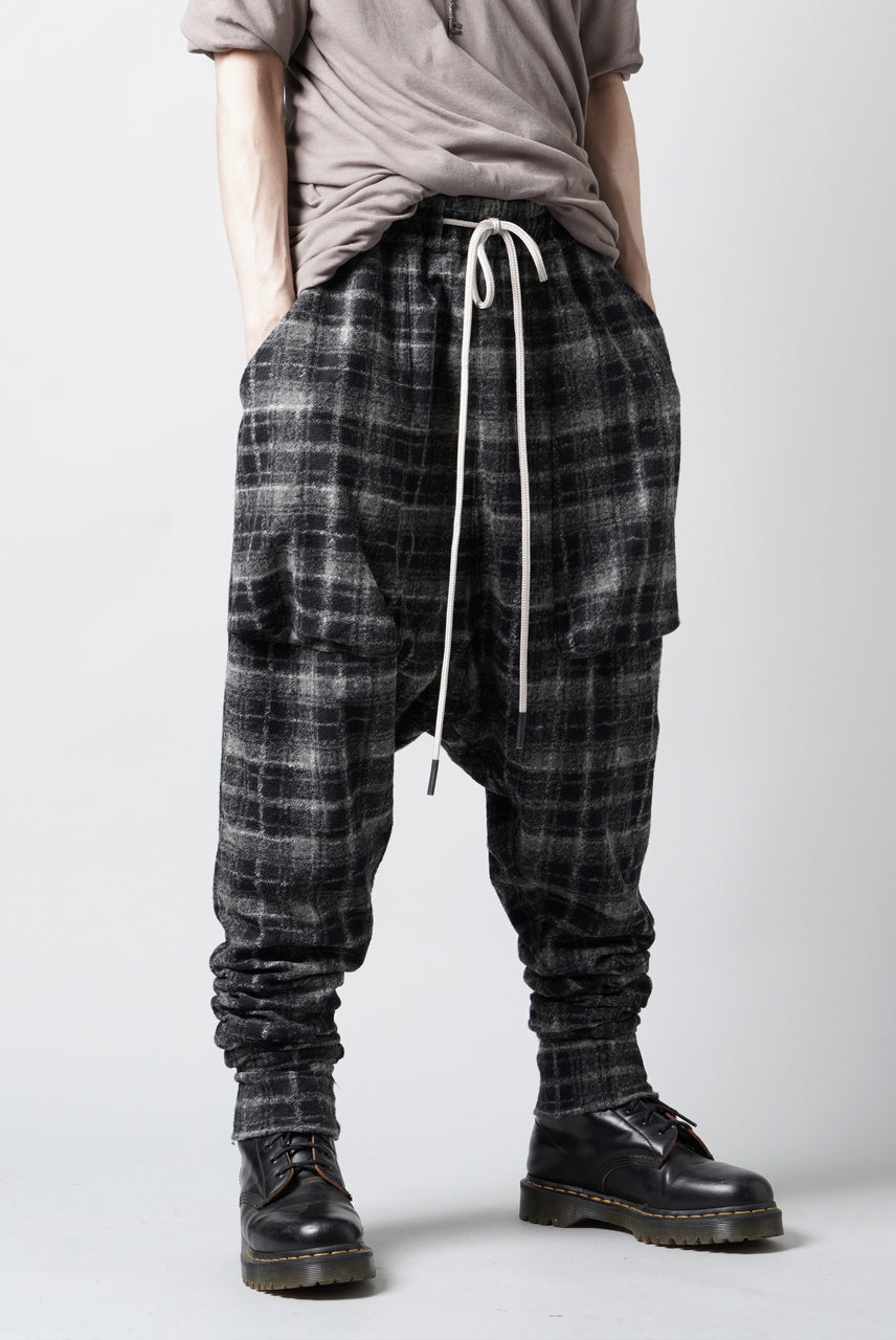 Load image into Gallery viewer, 【SAMPLE】A.F ARTEFACT CHECK JOHDPHURS PANTS (BLACK GREY x BLACK)