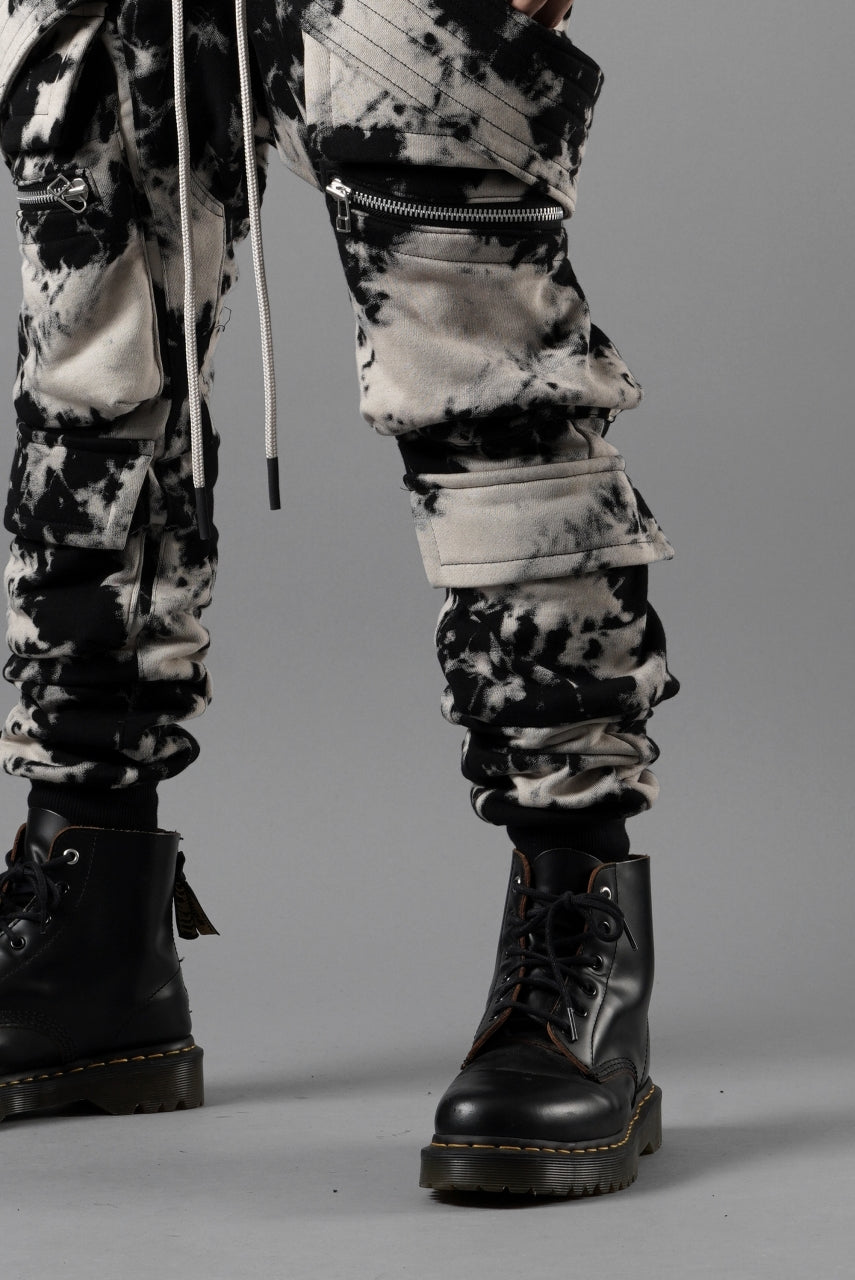 Load image into Gallery viewer, A.F ARTEFACT BELT CARGO SAROUEL JOGGER / MOTTLED DYING (BLACK x IVORY)