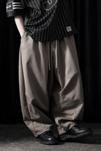 画像をギャラリービューアに読み込む, 【SAMPLE SALE】A.F ARTEFACT VOLUMETRIC WIDE TROUSERS (SAND)