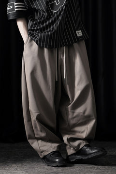 画像をギャラリービューアに読み込む, 【SAMPLE SALE】A.F ARTEFACT VOLUMETRIC WIDE TROUSERS (SAND)