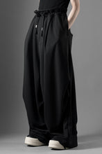 画像をギャラリービューアに読み込む, beauty:beast VOLUMETRIC SWEATPANTS (BLACK)