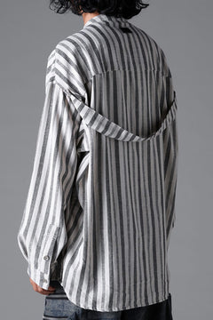 Load image into Gallery viewer, A.F ARTEFACT STAND COLLAR SHIRT / VERTICAL STRIPE (CREAM x LIGHT GREY)