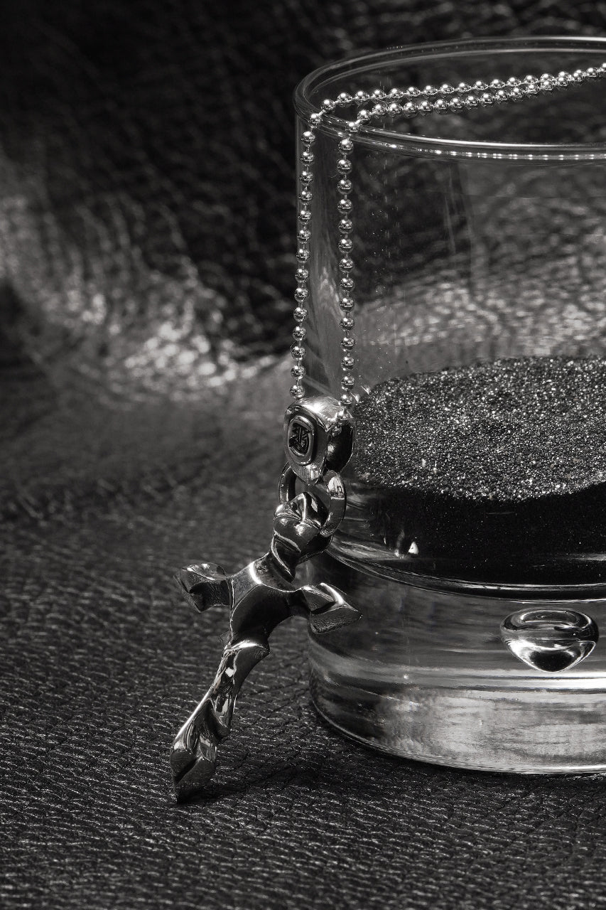 Load image into Gallery viewer, 【Fastest Shipping】Loud Style Design - Lily Dust - glory- &quot;LDH-001&quot; SILVER PENDANT