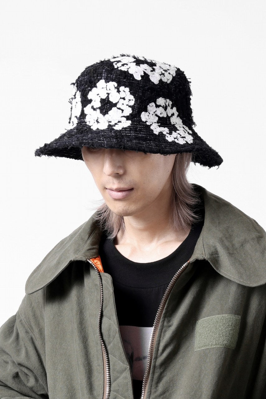 Load image into Gallery viewer, READYMADE x DENIM TEARS COTTON WREATH TWEED BUCKET HAT (BLACK)