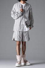 Load image into Gallery viewer, A.F ARTEFACT STAND COLLAR SHIRT / VERTICAL STRIPE (CREAM x LIGHT GREY)