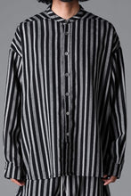 Load image into Gallery viewer, A.F ARTEFACT STAND COLLAR SHIRT / VERTICAL STRIPE (BLACK x LIGHT GREY)