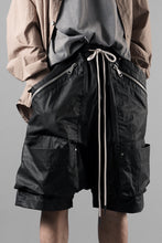 画像をギャラリービューアに読み込む, A.F ARTEFACT COATING CARGO SHORTS (BLACK)
