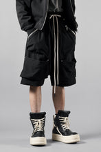 画像をギャラリービューアに読み込む, A.F ARTEFACT CARGO SHORTS / TECH SMOOTH (BLACK)