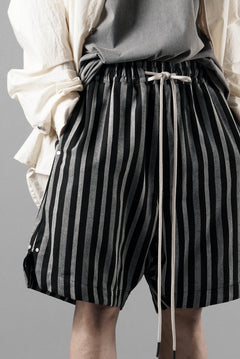 画像をギャラリービューアに読み込む, A.F ARTEFACT VERTICAL STRIPES SHORTS (BLACK x LIGHT GREY)