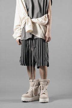 画像をギャラリービューアに読み込む, A.F ARTEFACT VERTICAL STRIPES SHORTS (BLACK x LIGHT GREY)