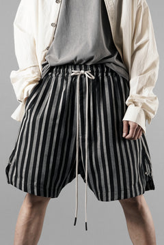 画像をギャラリービューアに読み込む, A.F ARTEFACT VERTICAL STRIPES SHORTS (BLACK x LIGHT GREY)