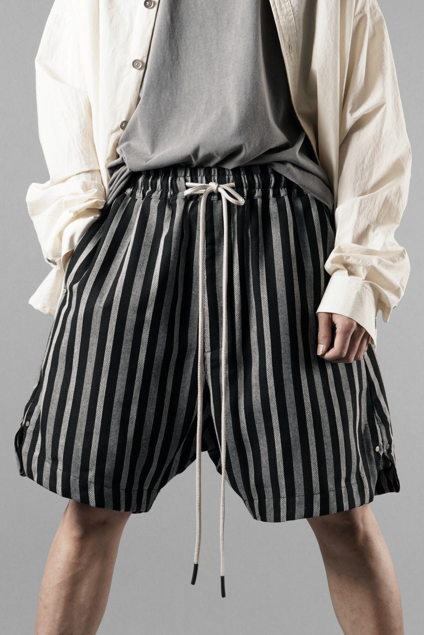 画像をギャラリービューアに読み込む, A.F ARTEFACT VERTICAL STRIPES SHORTS (BLACK x LIGHT GREY)